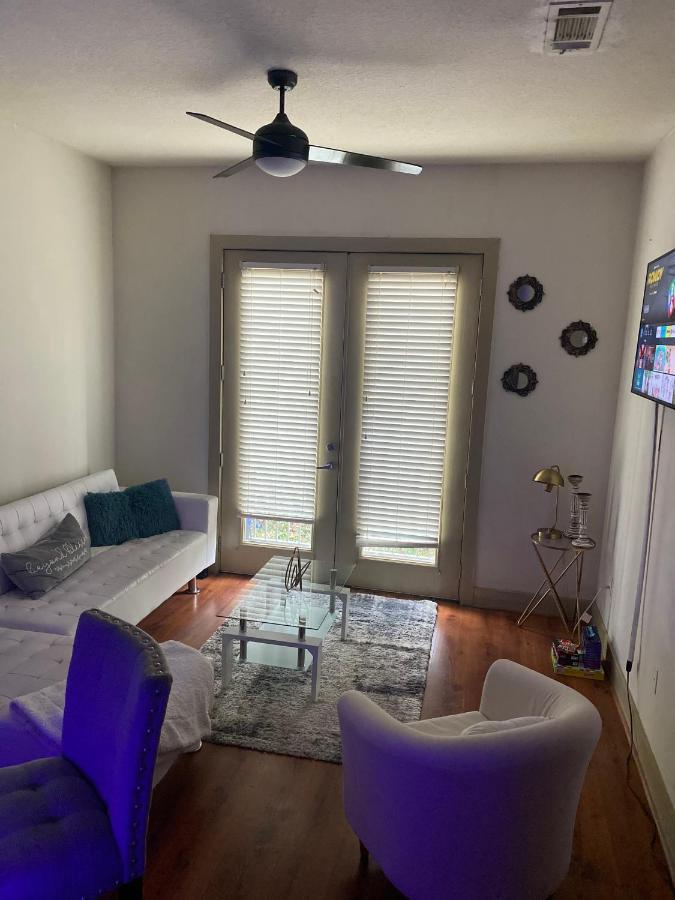 شقة 1Bd Gorgeous Loft In Buckhead Free Wi-Fi, Parking أتلانتا المظهر الخارجي الصورة