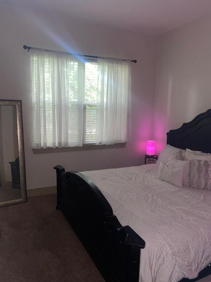 شقة 1Bd Gorgeous Loft In Buckhead Free Wi-Fi, Parking أتلانتا المظهر الخارجي الصورة