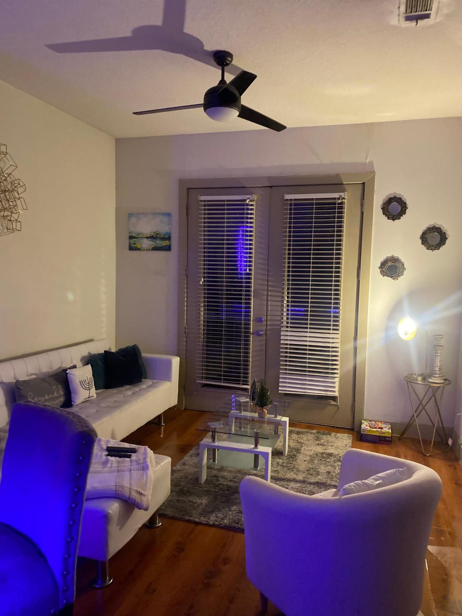 شقة 1Bd Gorgeous Loft In Buckhead Free Wi-Fi, Parking أتلانتا المظهر الخارجي الصورة