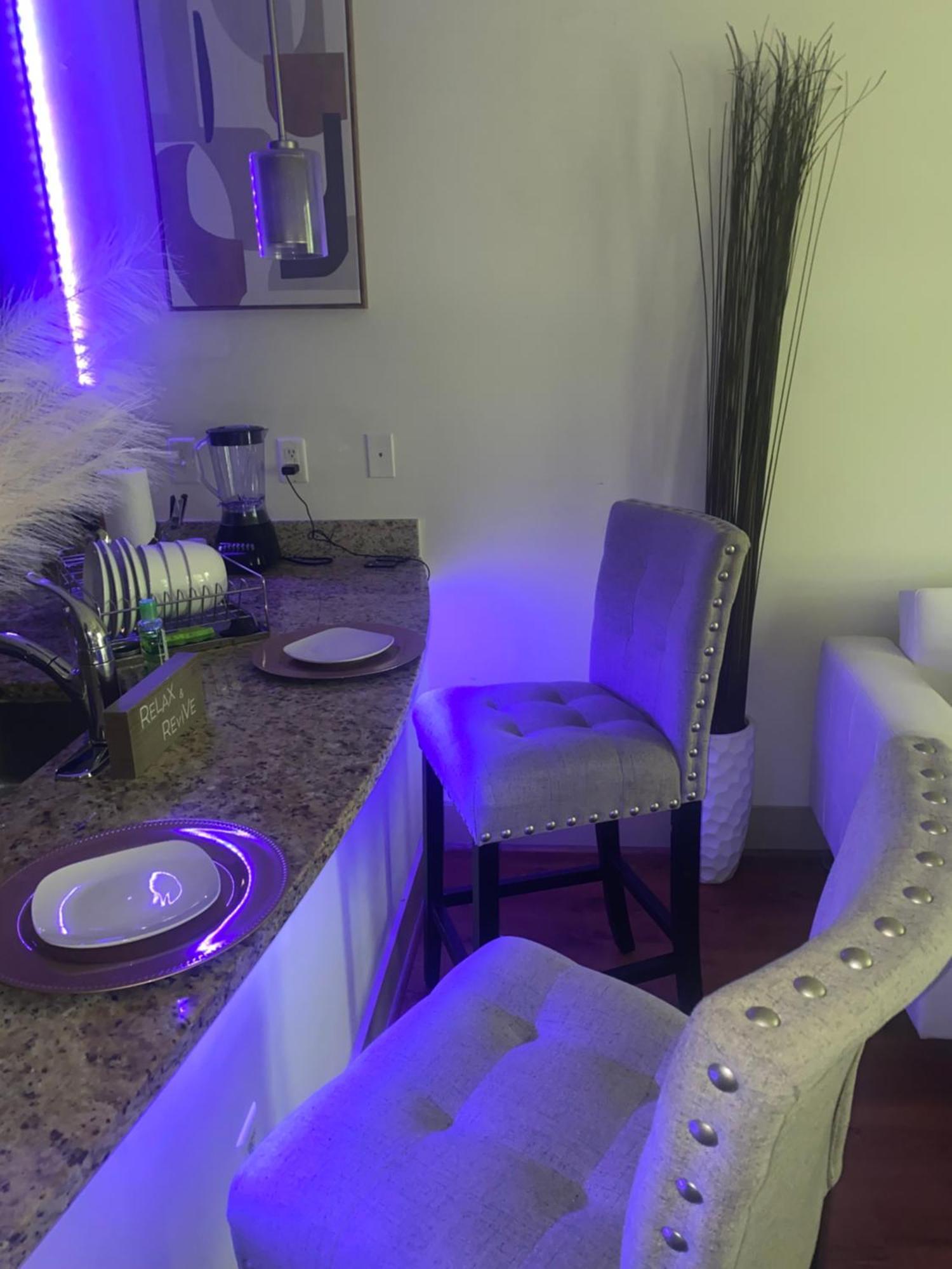 شقة 1Bd Gorgeous Loft In Buckhead Free Wi-Fi, Parking أتلانتا المظهر الخارجي الصورة