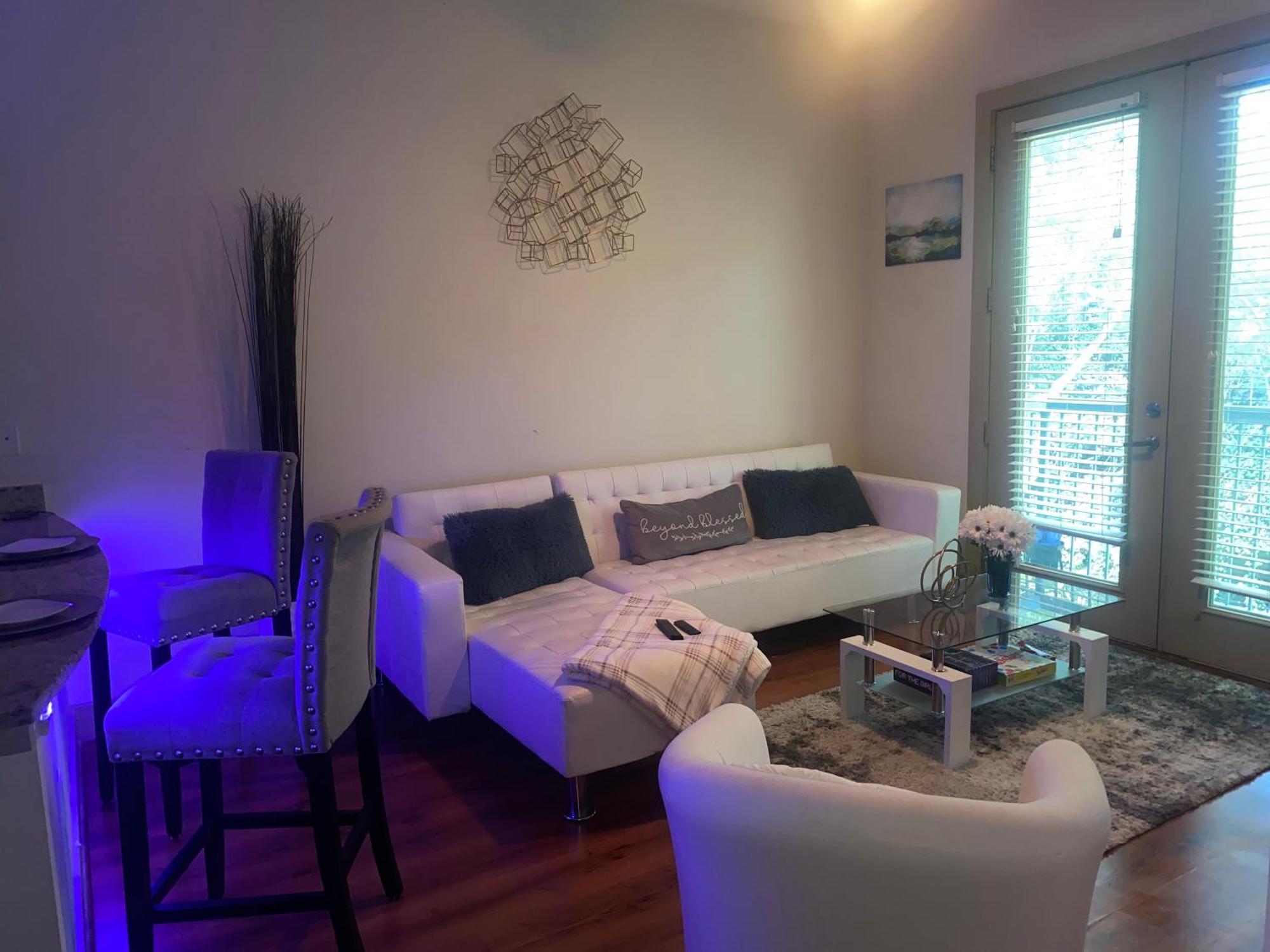 شقة 1Bd Gorgeous Loft In Buckhead Free Wi-Fi, Parking أتلانتا المظهر الخارجي الصورة